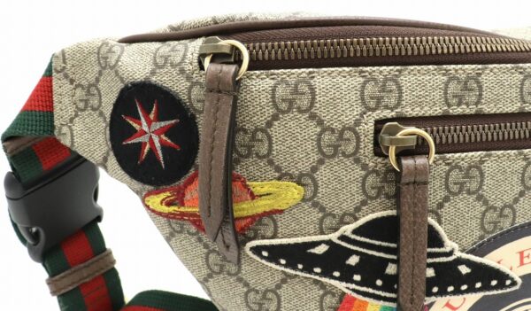 11850100 6 Gucci GG Supreme Courier Belt Bag Khaki