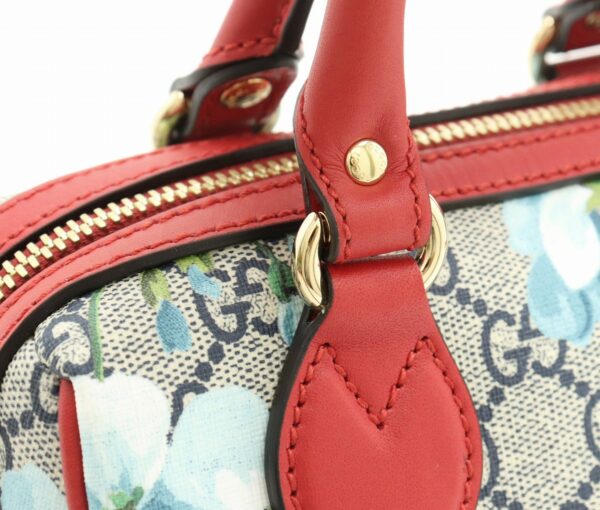 11850807 6 Gucci GG Blooms Handbag Khaki