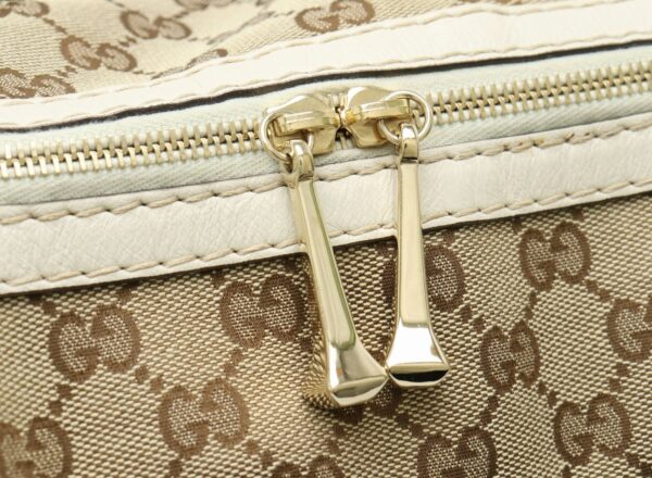 11860353 5 Gucci GG Handbag Leather Khaki