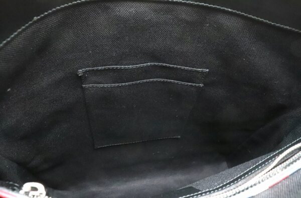 11860512 4 Gucci GG Supreme Messenger Bag Black