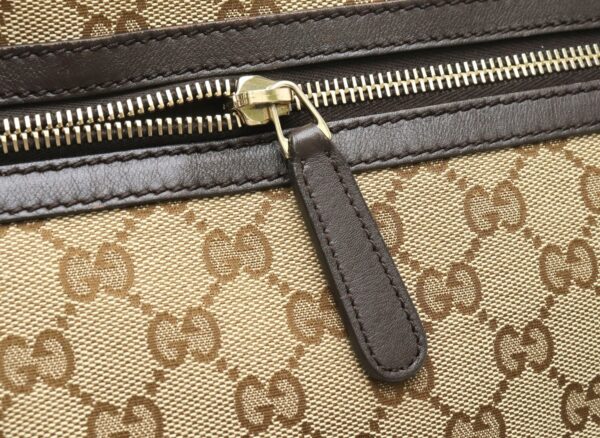 11880983 5 Gucci GG Shoulder Bag Leather Khaki Beige