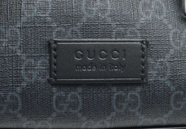 11881753 7 Gucci GG Supreme Body Bag Leather Black Navy