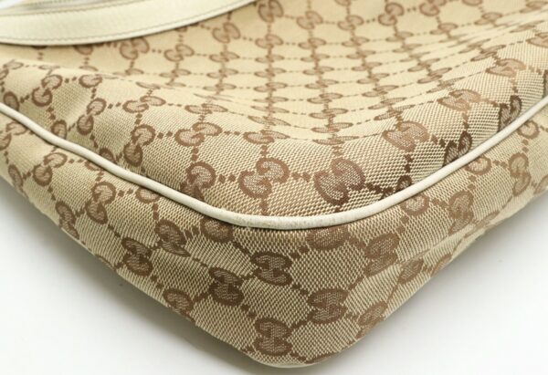 11901290 8 Gucci GG Shoulder Bag Leather Khaki Beige White