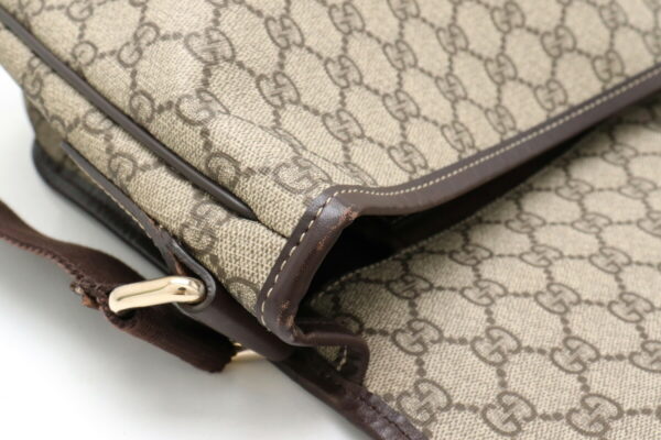 11911072 8 Gucci GG Plus GG Supreme Messenger Bag Leather Khaki Beige Brown