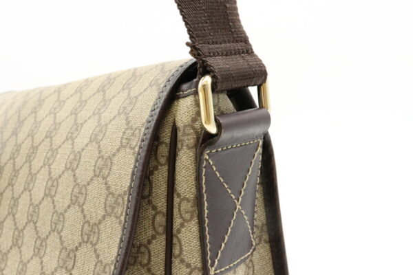 11920562 5 Gucci GG Supreme Crossbody Bag Leather Khaki Beige Brown