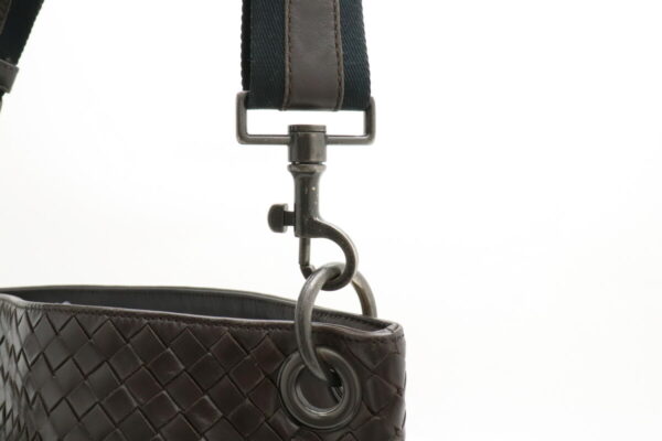 11921018 4 Bottega Veneta Intrecciato Shoulder Bag Brown