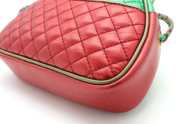 11931298 2 Gucci Shoulder Bag Quilted Leather Red Green