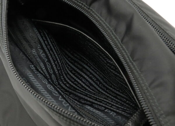 11940669 7 Prada Messenger Bag Nylon Leather Nero Silver