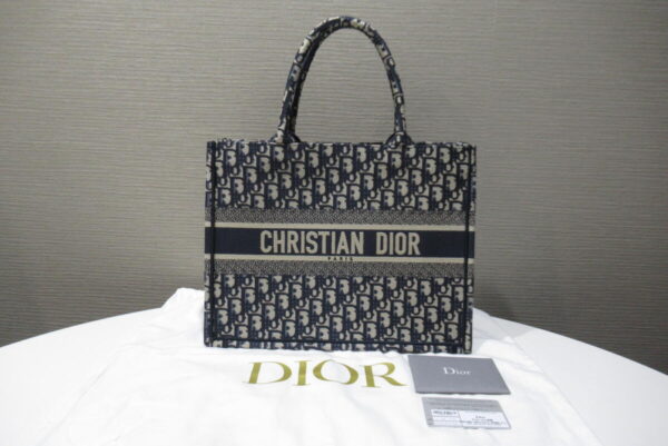 12300396 Christian Dior Book Tote Medium Navy Blue