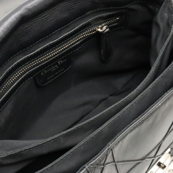 12370213 6 Christian Dior Lock Chain Shoulder Bag Frill Leather Black