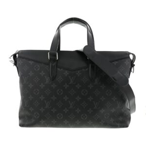 1240001028485 1 Louis Vuitton Lock Me Cover Bag Monogram