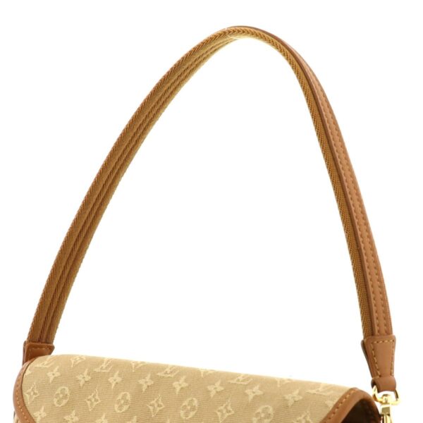 1240001031525 3 Louis Vuitton Belanger Bag Monogram Beige