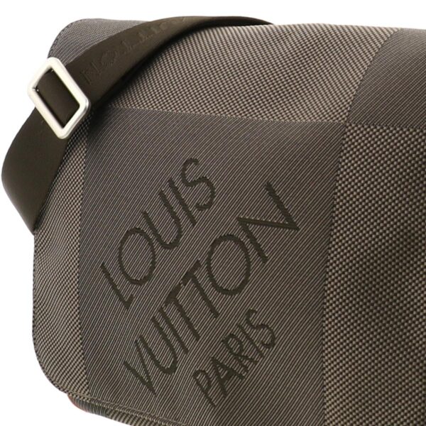 1240001031535 3 Louis Vuitton Damier Jean Messager Shoulder Bag Brown