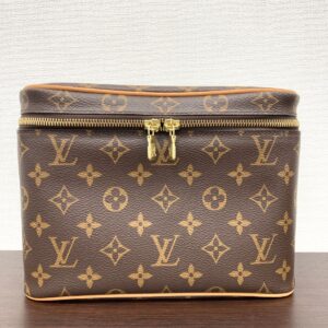 1240001036114 1 4 Gucci GG Marmont Waist Bag Black