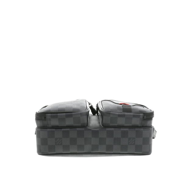 1240004015531 4 Louis Vuitton Utility Messenger Bag Damier Graphite