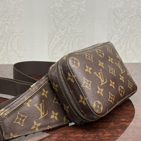 1240007010572 3 Louis Vuitton Jeronimos Waist Bag Monogram