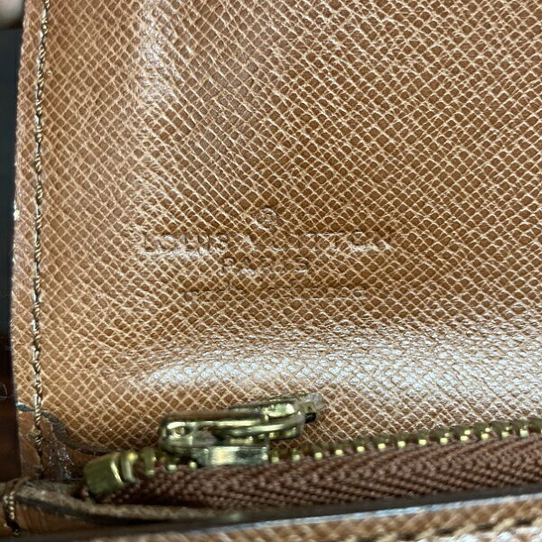 1240007010898 6 Louis Vuitton Long Phan Shoulder Bag Monogram