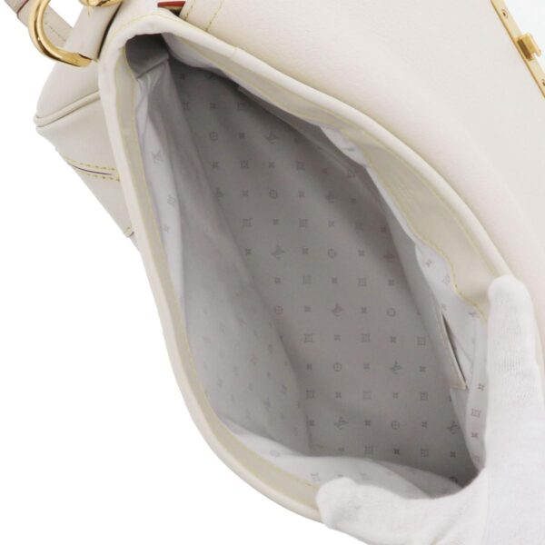 1240007028411 6 Louis Vuitton Historical Shoulder Bag White