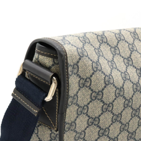 12400594 7 Gucci GG Supreme Messenger Bag Leather Beige Navy