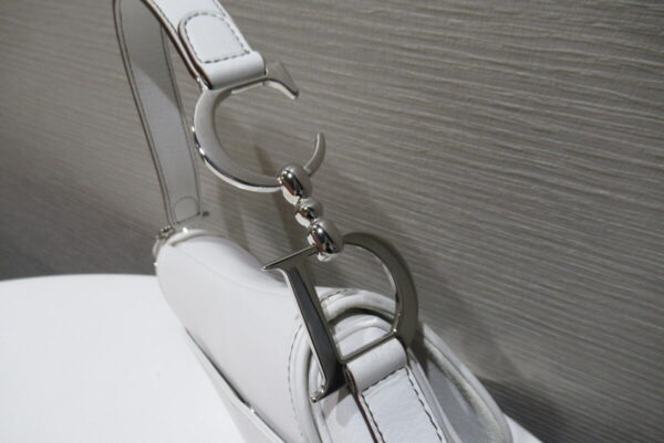 12402958 3 Christian Dior Saddle Bag White