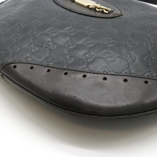 12410994 3 Gucci Guccisima Shoulder Bag Leather Black