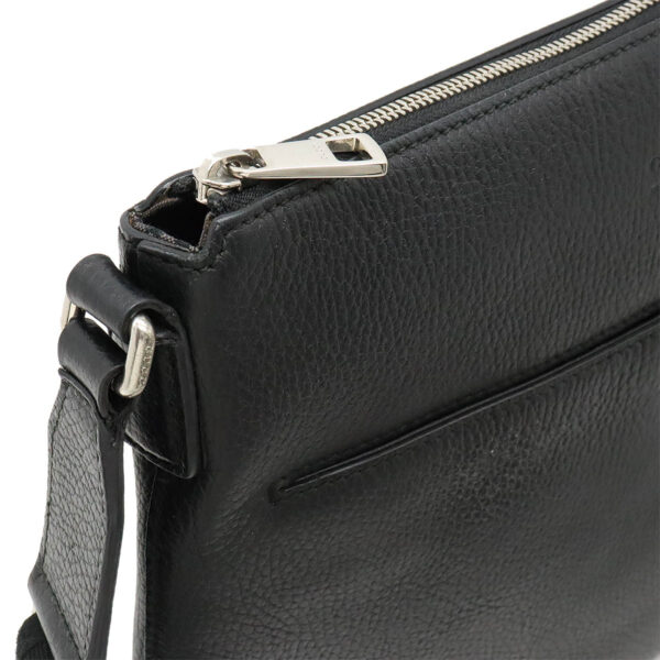 12450790 6 Gucci Cosmopolis Shoulder Bag Leather Black