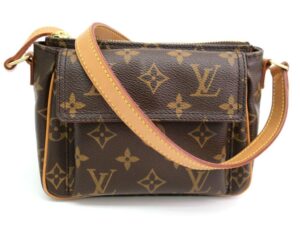 160802 170 1 Louis Vuitton Danube Monogram Shoulder Bag Brown