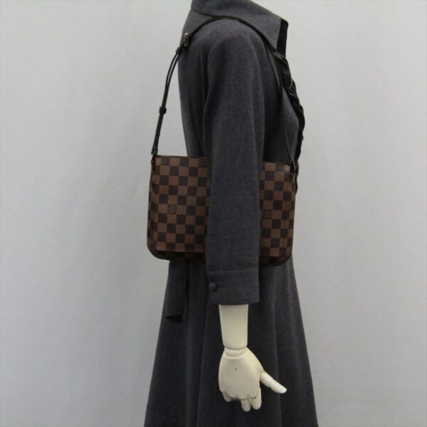 183863 1234 9 Louis Vuitton Damier Musette Tango Shoulder Bag Damier