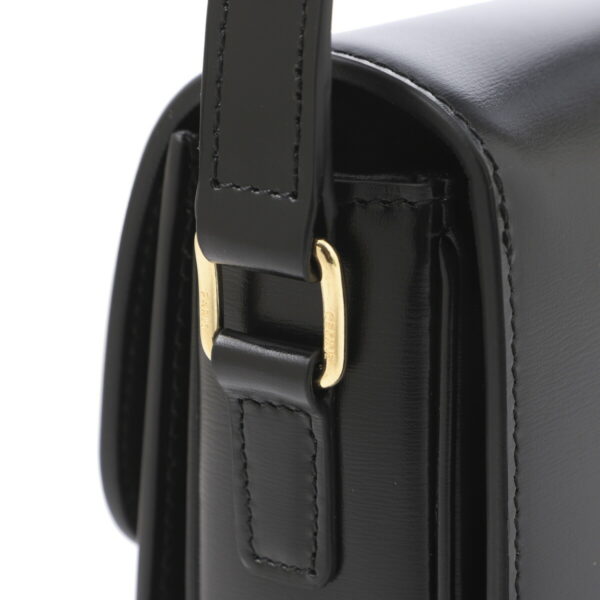 18842 3bf4 38no07 Celine Shoulder Bag Leather Black