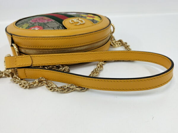 2000087252000636 6 Gucci Chain Shoulder Bag Flora GG Supreme Beige