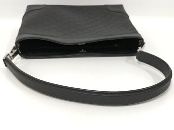 2000087252000722 4 Gucci One Shoulder Handbag GG Black