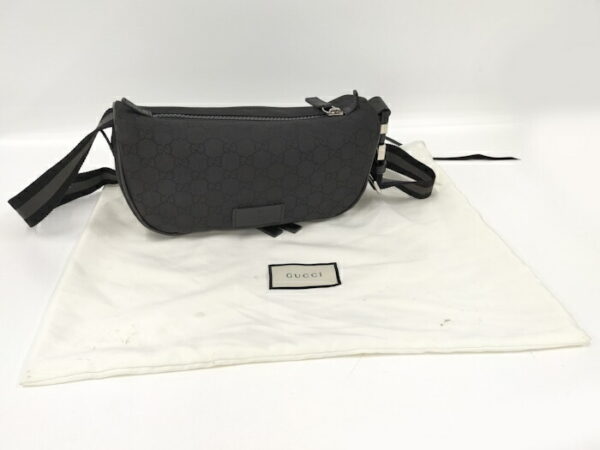 2000087252000724 10 Gucci Waist Bag Body Bag GG Nylon Black