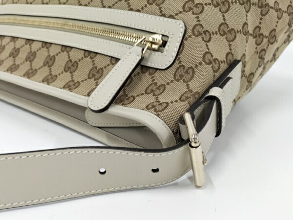 2000087257700397 4 Gucci Shoulder Bag GG Beige White