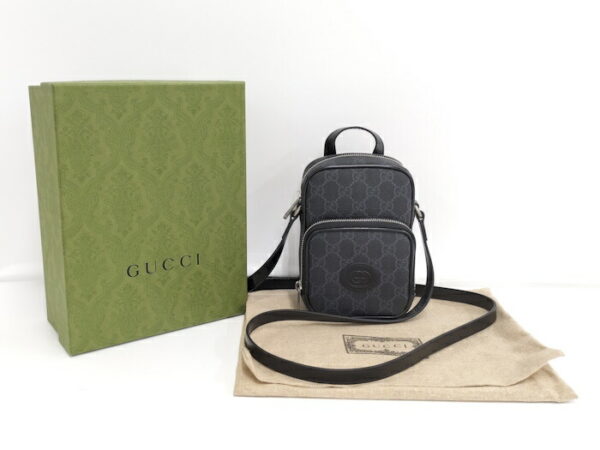 2000087257800529 10 Gucci Shoulder Bag GG Supreme Leather Black