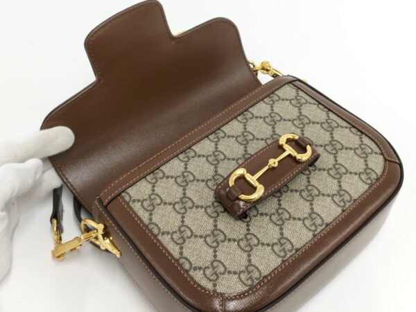 oplus 256 Gucci Horsebit Shoulder Bag Leather Beige