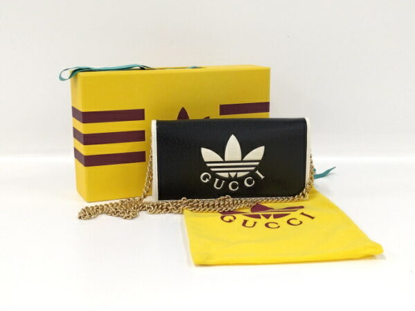 2000090257800246 10 Gucci Adidas Collaboration Chain Wallet Leather Black