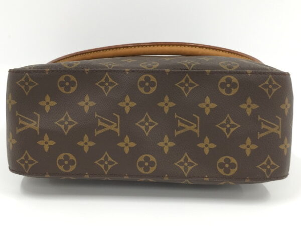 oplus 256 Louis Vuitton Looping GM Shoulder Bag Monogram