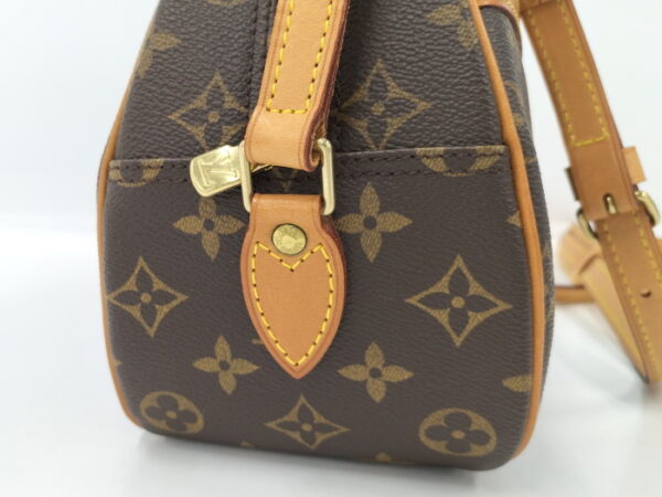 oplus 256 Louis Vuitton Blois Shoulder Bag Monogram