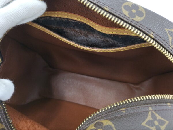 oplus 256 Louis Vuitton Blois Shoulder Bag Monogram