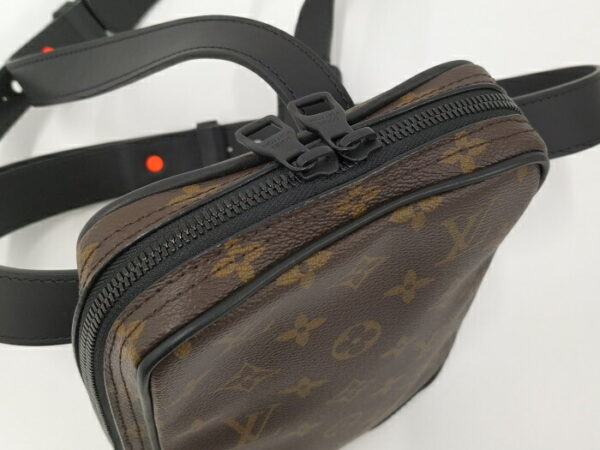 2000773252001067 7 Louis Vuitton Shoulder Bag Solar Ray Utility Monogram