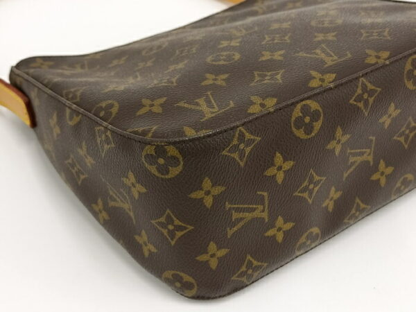 2000773252001100 4 Louis Vuitton Looping MM Handbag Monogram