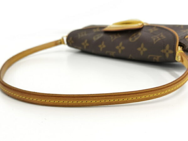 2000773252001132 5 Louis Vuitton Pochette Beverly Shoulder Bag Monogram