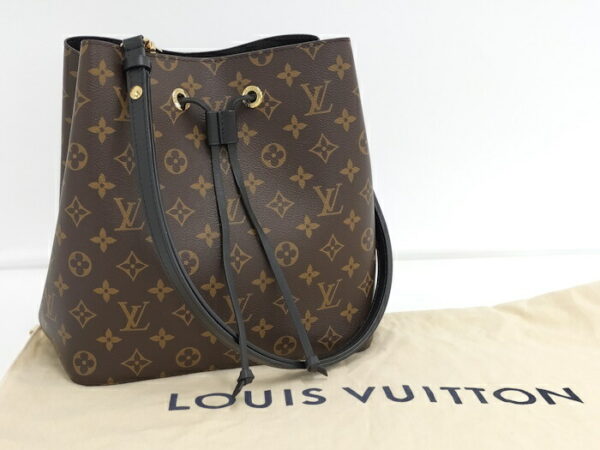 2000773252001161 10 Louis Vuitton Neo Noe Shoulder Bag Monogram