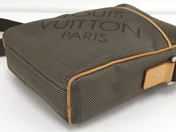 2000773252001167 5 Louis Vuitton Damier Giant Citadin Shoulder Bag Canvas Khaki