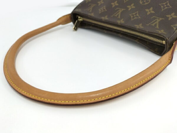 2000773252001170 5 Louis Vuitton Looping MM Shoulder Bag Monogram