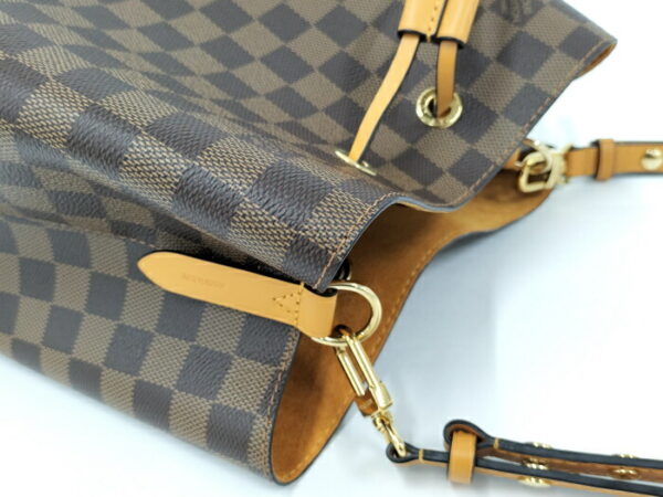 2000773252001183 6 Louis Vuitton Neo Noe Tote Bag Drawstring Damier