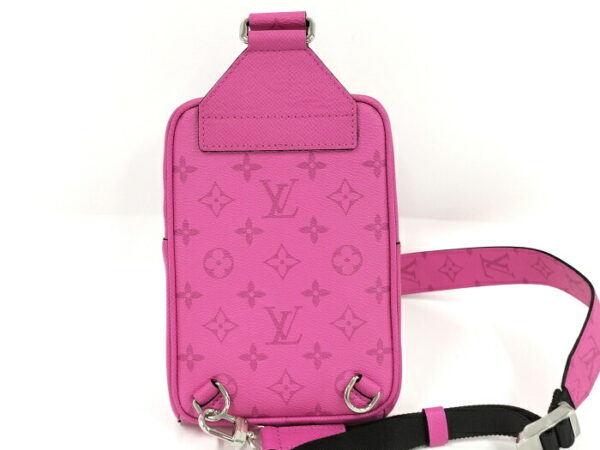 2000773252001194 2 Louis Vuitton Outdoor Sling Bag Taigarama Leather Pink