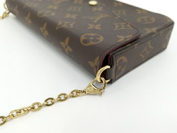 2000773252001200 5 Louis Vuitton Pochette Felicie Shoulder Bag