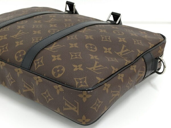 2000773252100547 5 Louis Vuitton Porte de Cuman Voyage PM Monogram