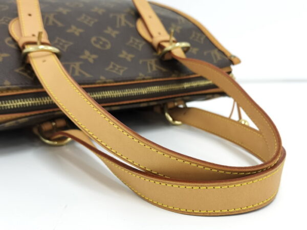 oppo 256 Louis Vuitton Popincourt Eau Shoulder Bag Monogram